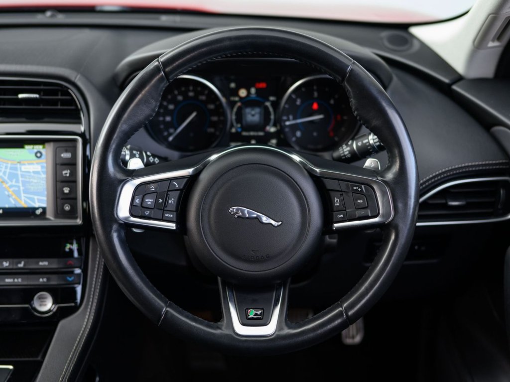 Used Jaguar F-Pace 2017 for sale - 76280213: Photo 23