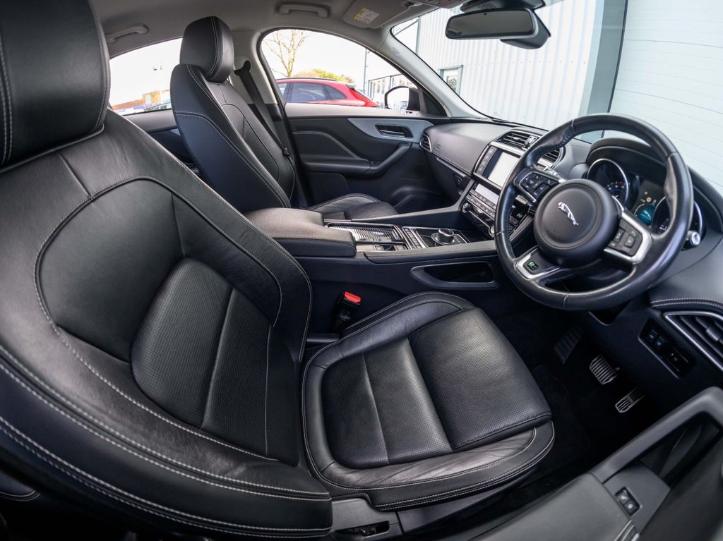 Used Jaguar F-Pace 2017 for sale - 76280213: Photo 26