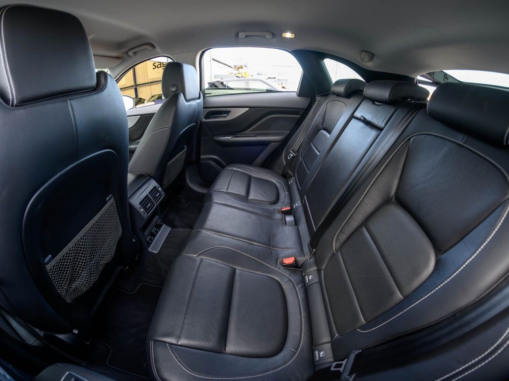 Used Jaguar F-Pace 2017 for sale - 76280213: Photo 31