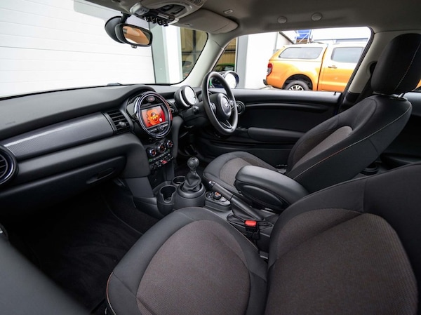 Used MINI Hatch 2019 for sale - 76323744: Photo 12