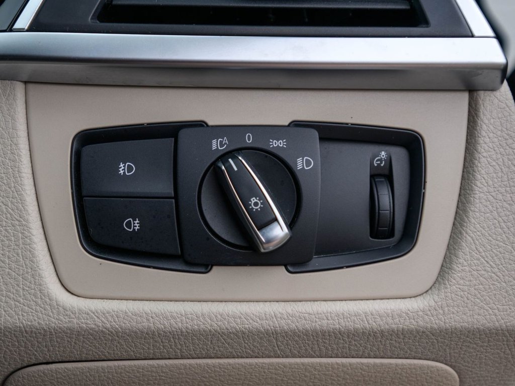 Used BMW 3 Series 2017 for sale - 77806925: Photo 34