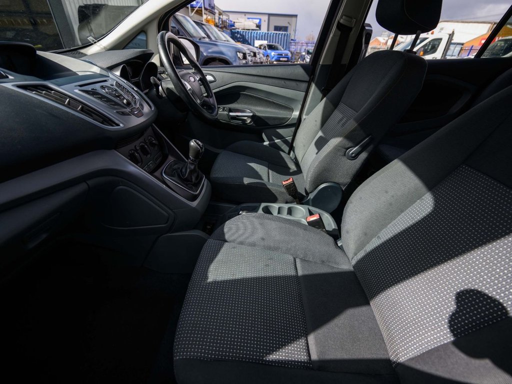 Used Ford Grand C-Max 2011 for sale - 78068776: Photo 15