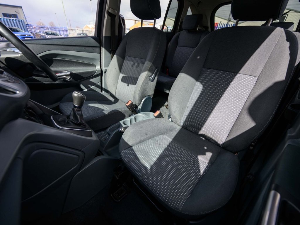 Used Ford Grand C-Max 2011 for sale - 78068776: Photo 16