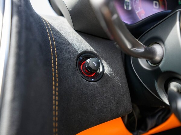Used McLaren 570S 2017 for sale - 74885299: Photo 32