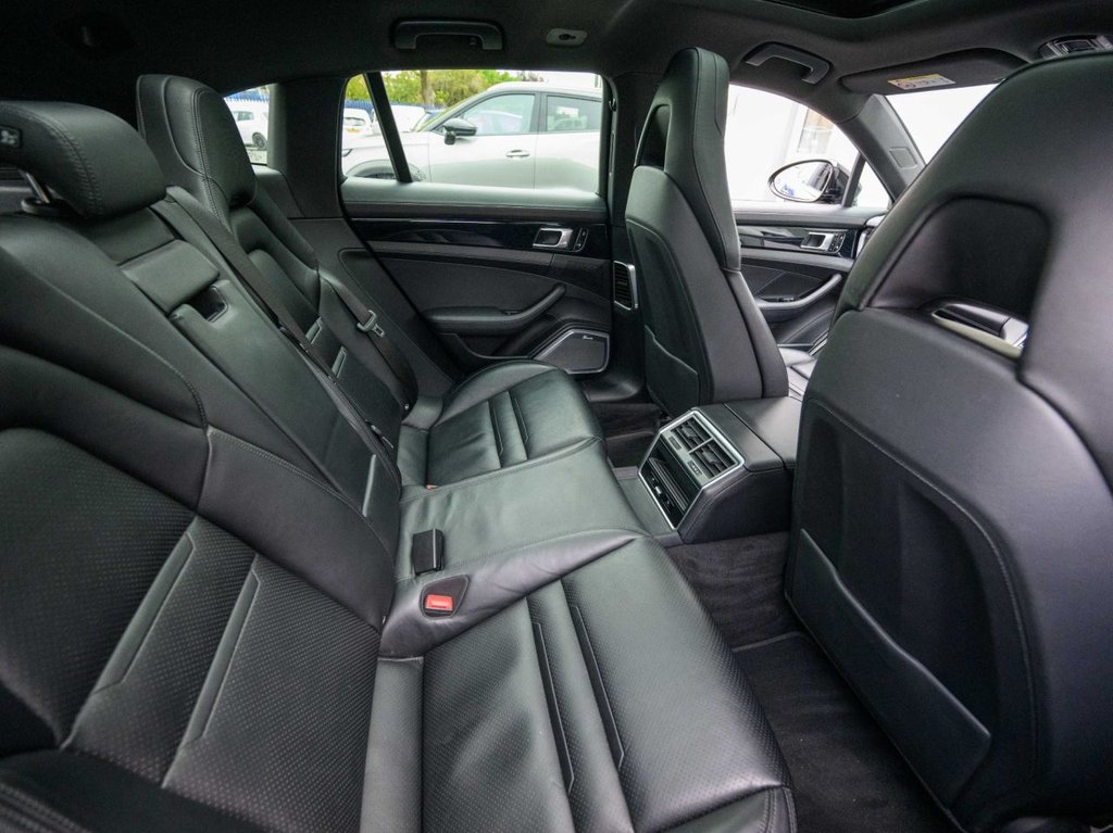 Used Porsche Panamera 2019 for sale - 76386571: Photo 16