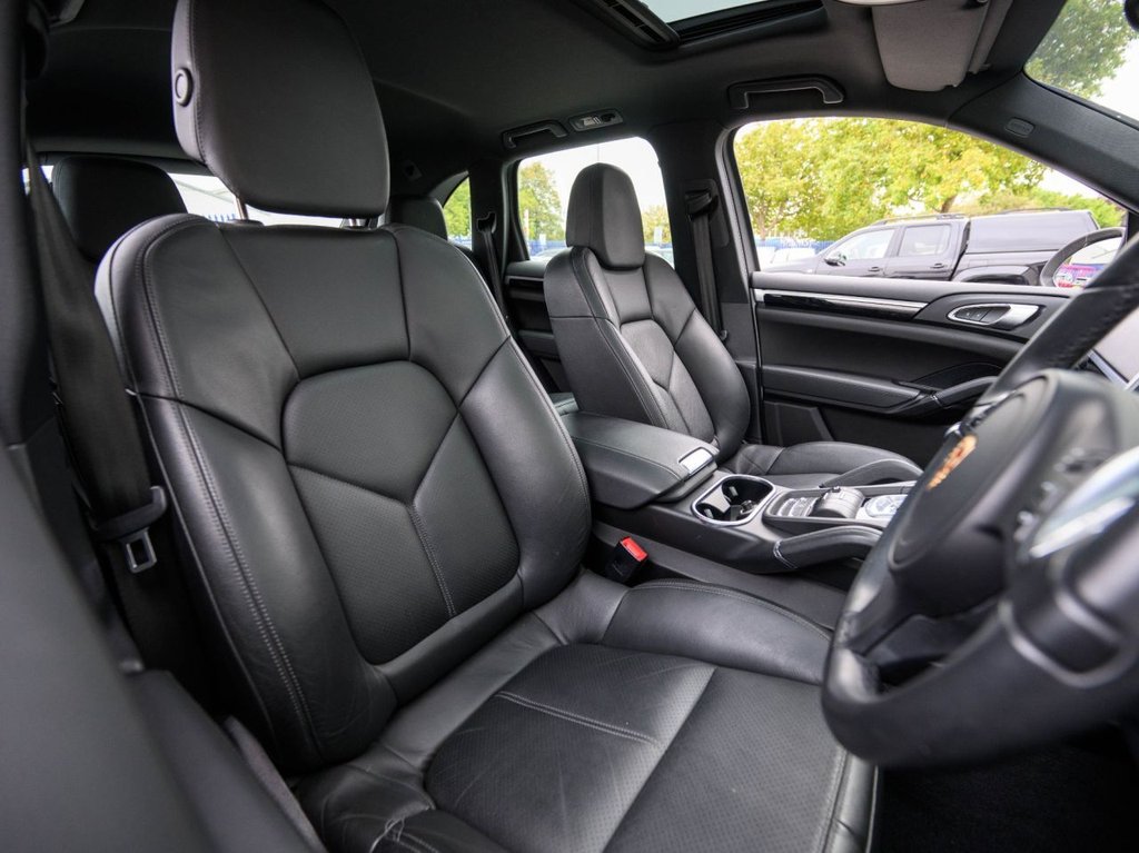 Used Porsche Cayenne 2014 for sale - 76279552: Photo 11