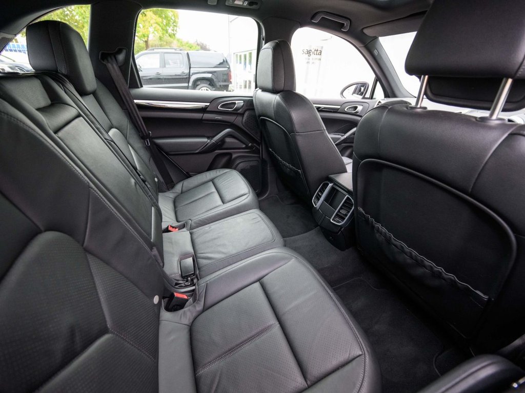 Used Porsche Cayenne 2014 for sale - 76279552: Photo 15