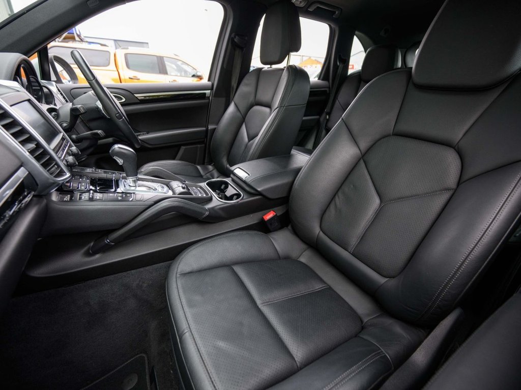 Used Porsche Cayenne 2014 for sale - 76279552: Photo 17