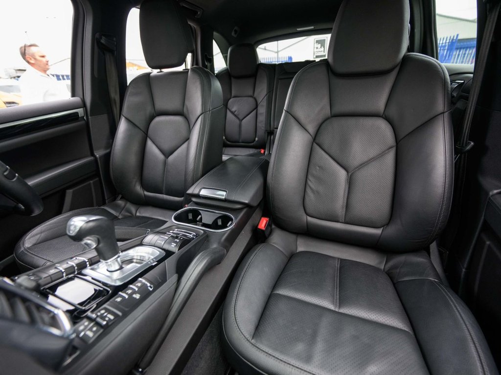 Used Porsche Cayenne 2014 for sale - 76279552: Photo 18