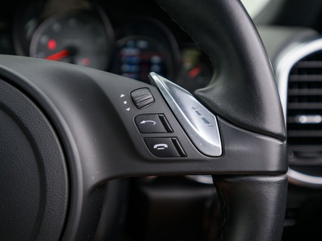 Used Porsche Cayenne 2014 for sale - 76279552: Photo 27