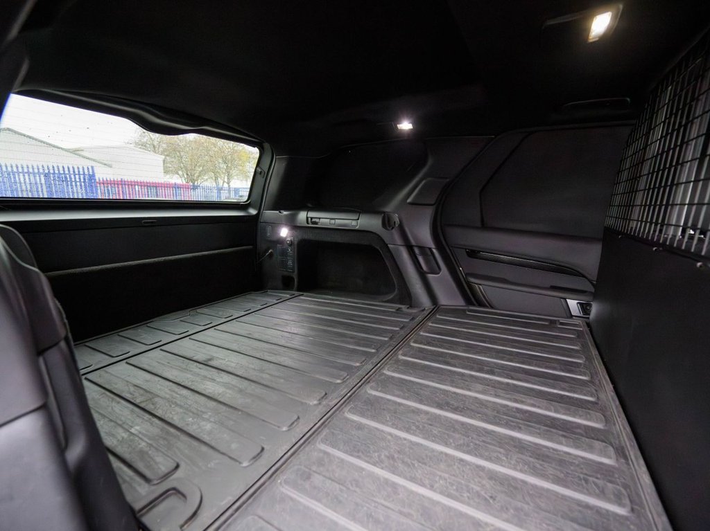 Used Land Rover Discovery 2018 for sale - 76604782: Photo 13