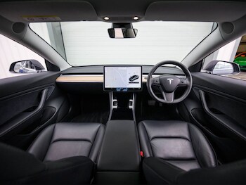 Used Tesla Model 3 2019 for sale - 76582464: Photo