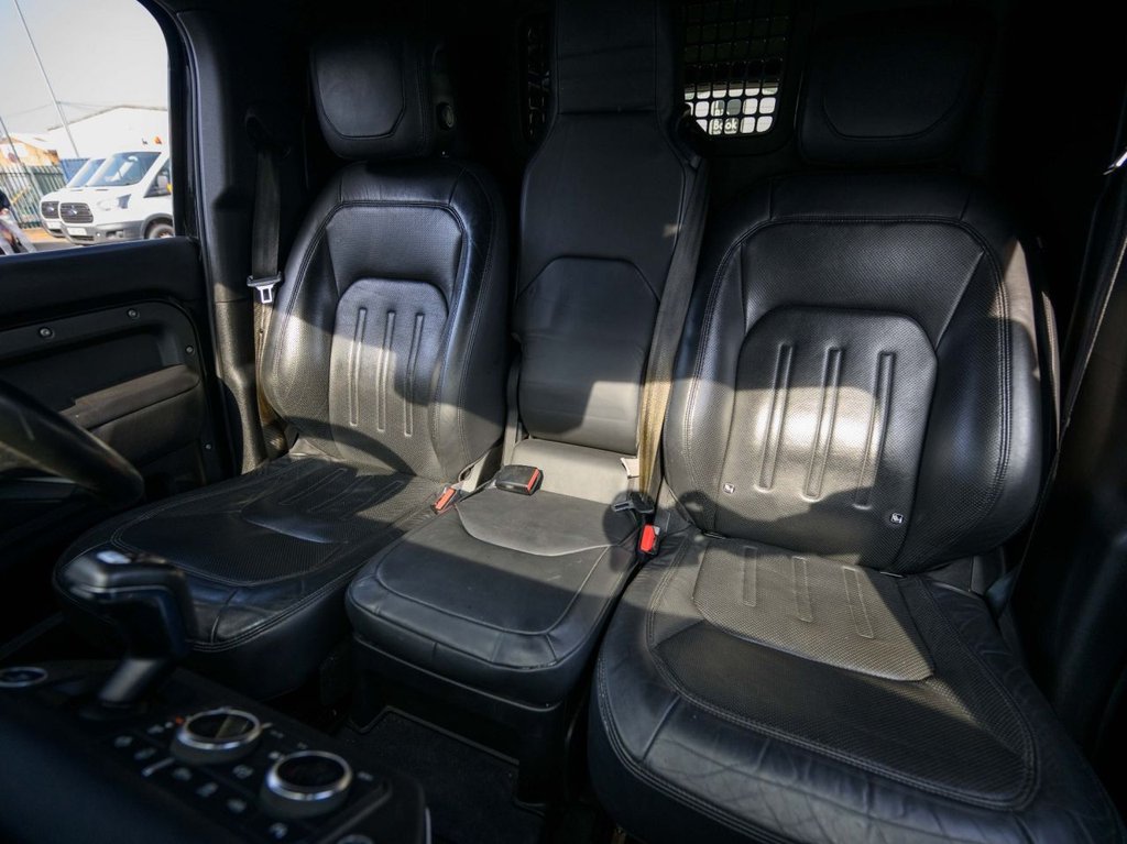 Used Land Rover Defender 2021 for sale - 78002512: Photo 21