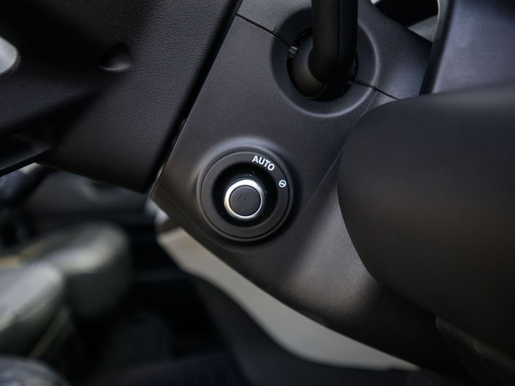 Used Land Rover Defender 2021 for sale - 78002512: Photo 27