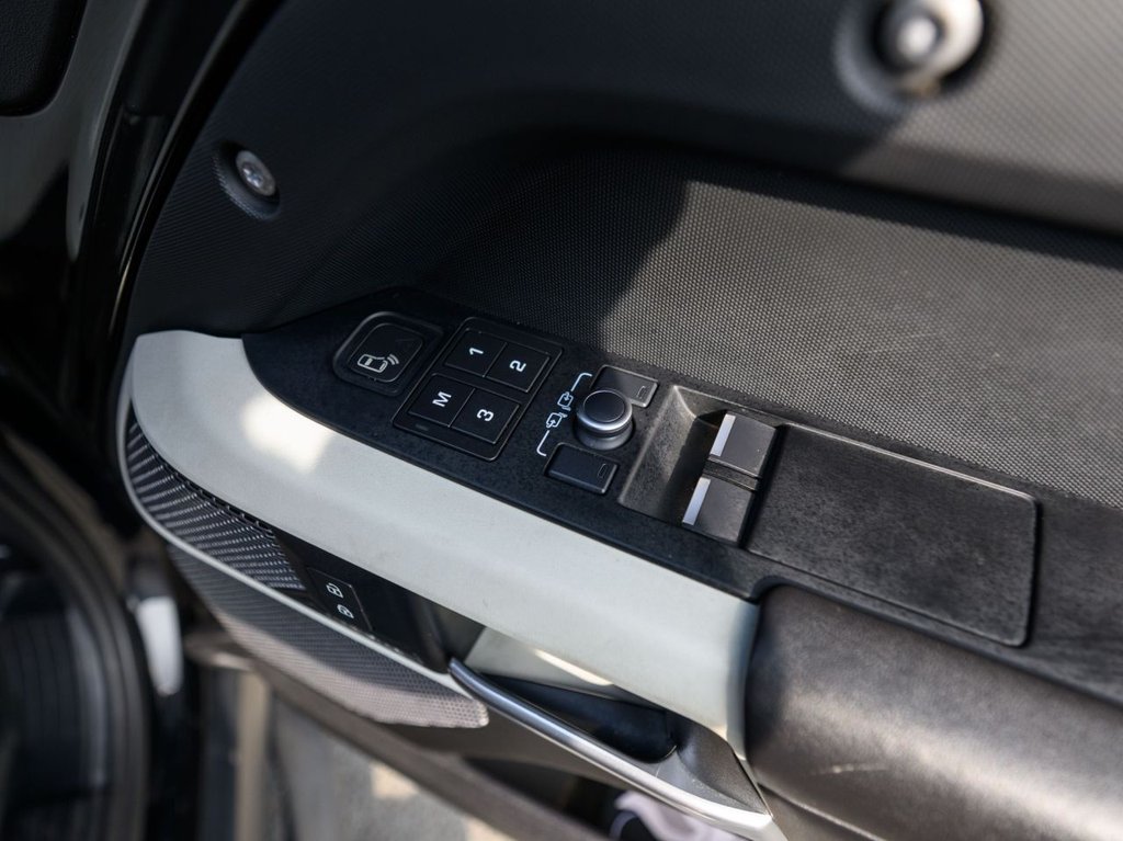 Used Land Rover Defender 2021 for sale - 78002512: Photo 43