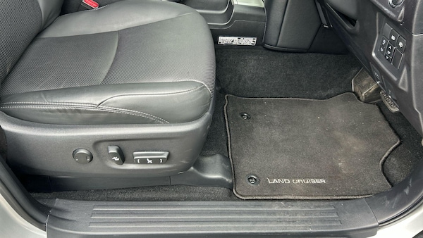 Used Toyota Landcruiser 2022 for sale - 76306603: Photo 44