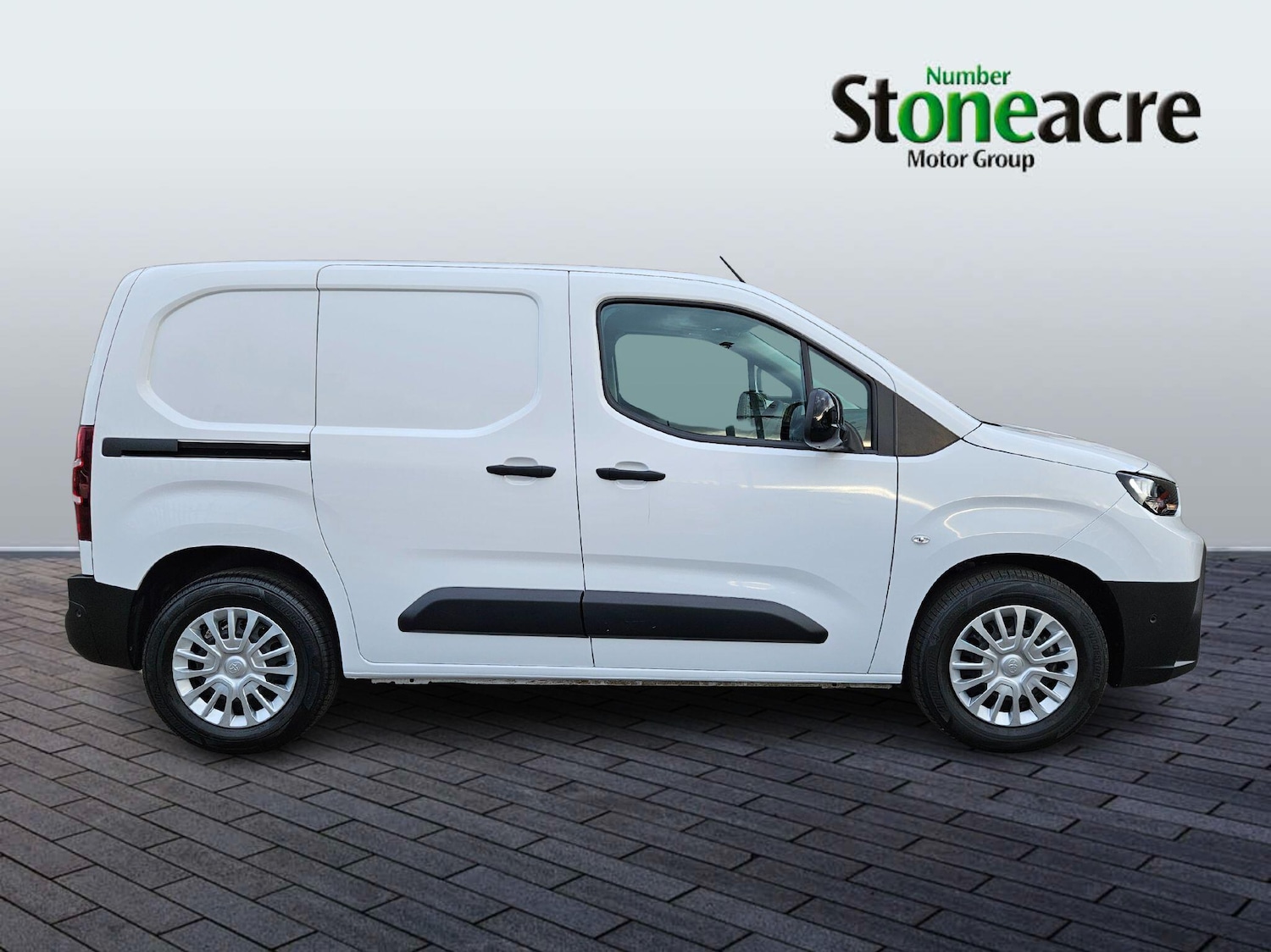 Used Toyota ProAce 2024 for sale - 77705365: Photo 2