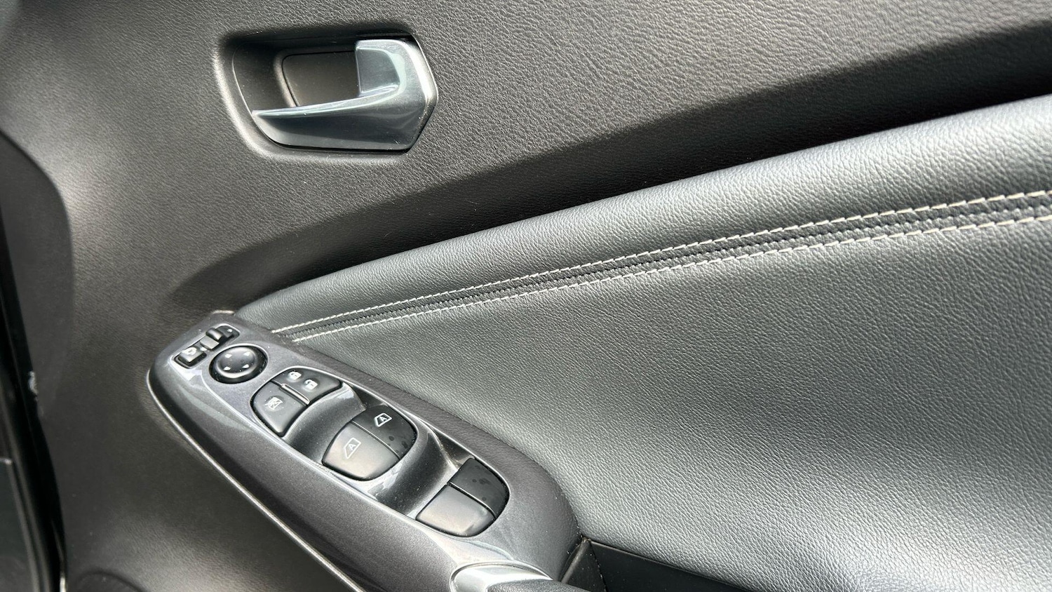 Used Nissan Juke 2020 for sale - 77267066: Photo 37