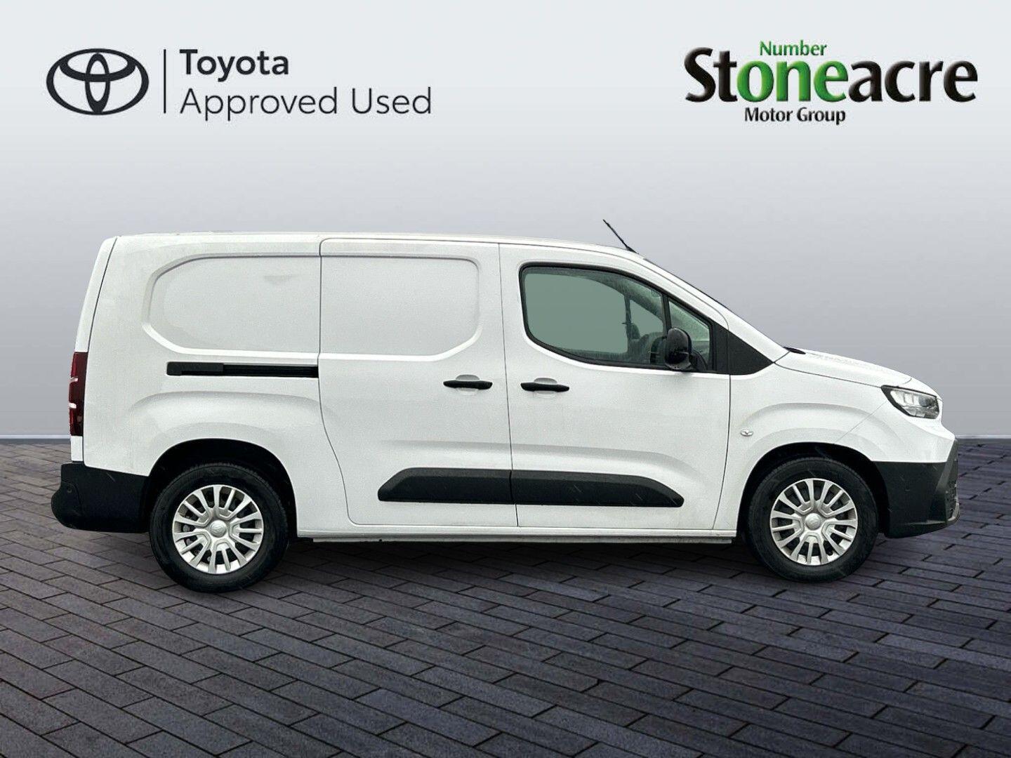 Used Toyota ProAce 2025 for sale - 77925259: Photo 2