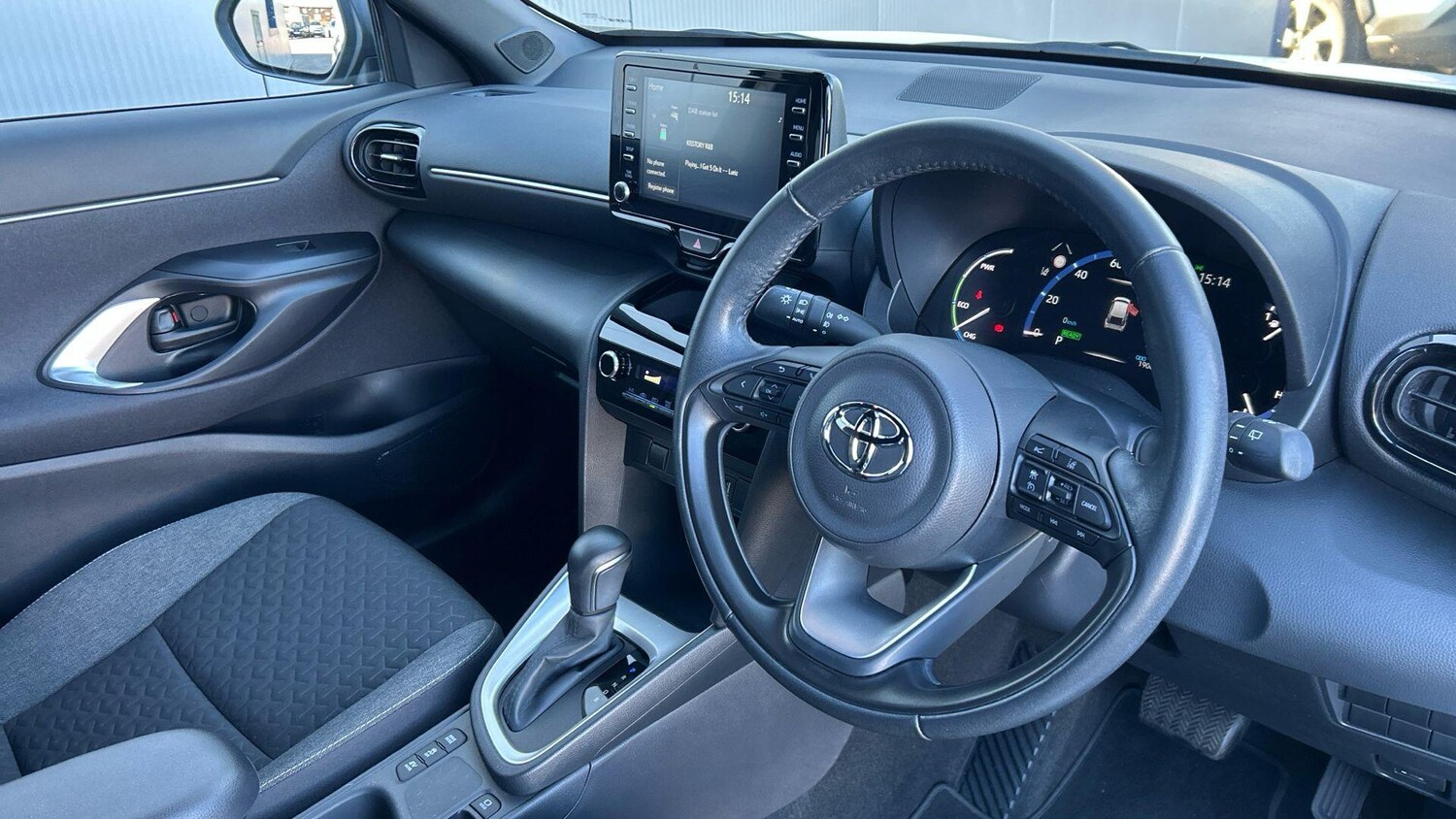 Used Toyota Yaris Cross 2023 for sale - 77939412: Photo 10