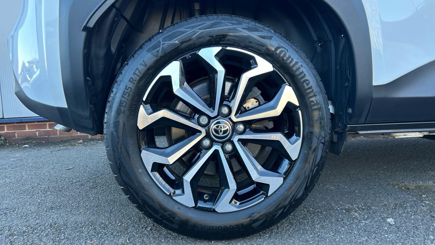 Used Toyota Yaris Cross 2023 for sale - 77939412: Photo 19