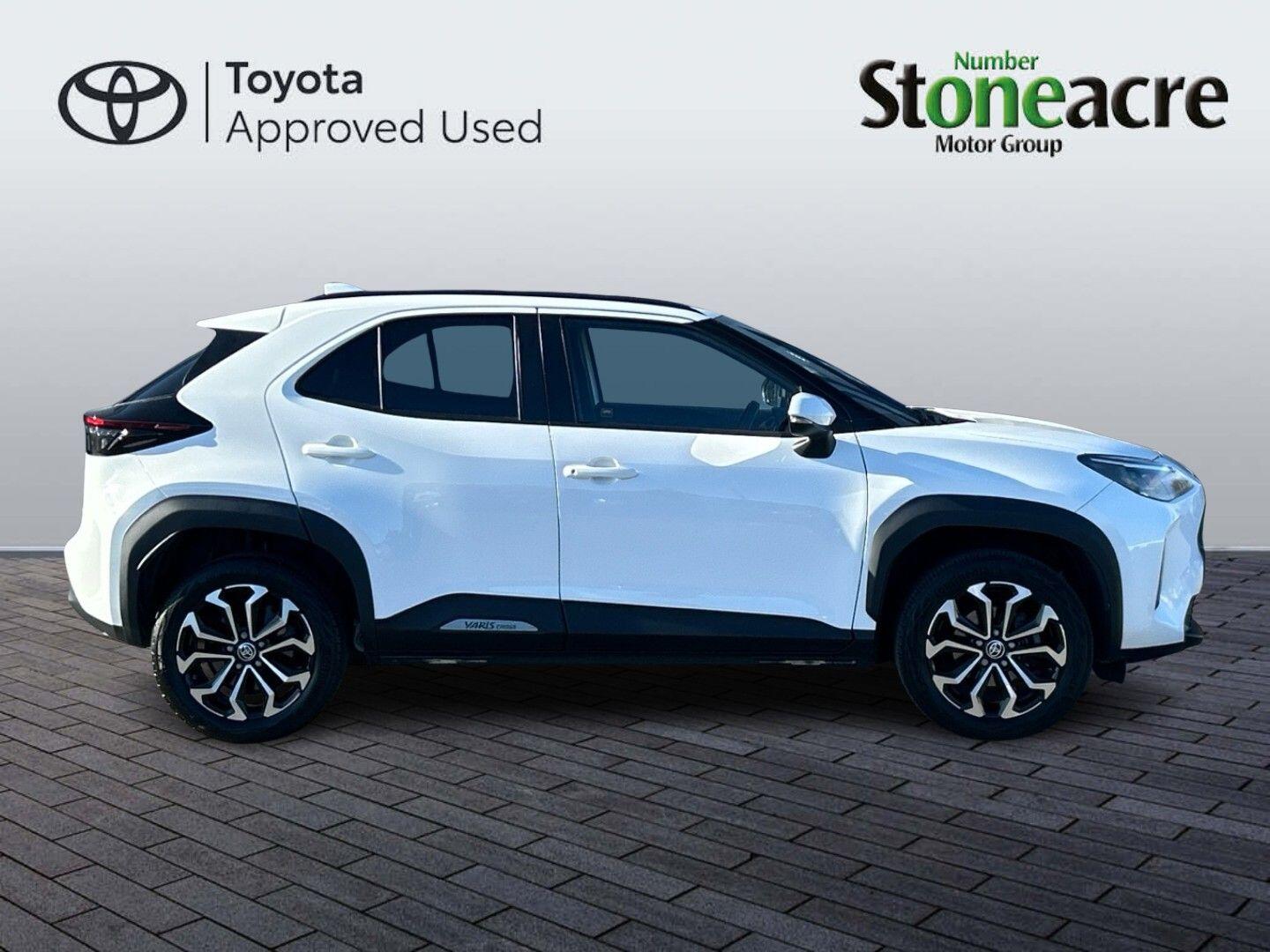 Used Toyota Yaris Cross 2023 for sale - 77939412: Photo 2