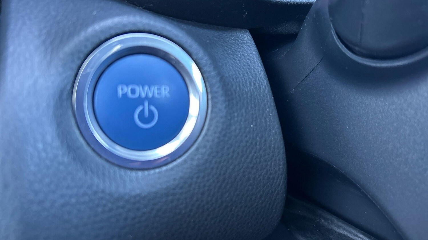 Used Toyota Yaris Cross 2023 for sale - 77939412: Photo 33