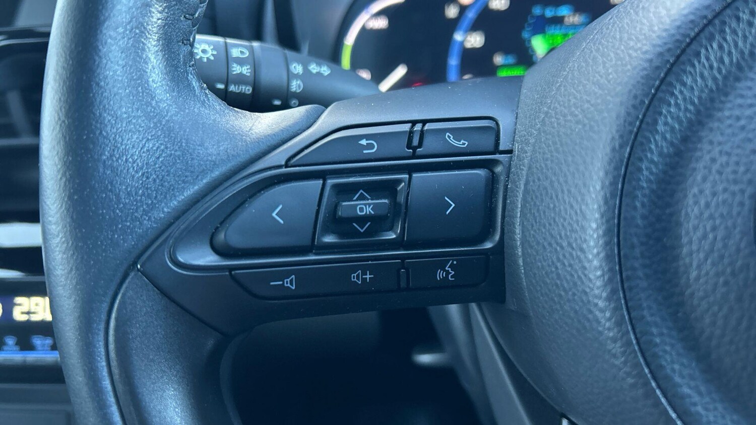 Used Toyota Yaris Cross 2023 for sale - 77939412: Photo 34