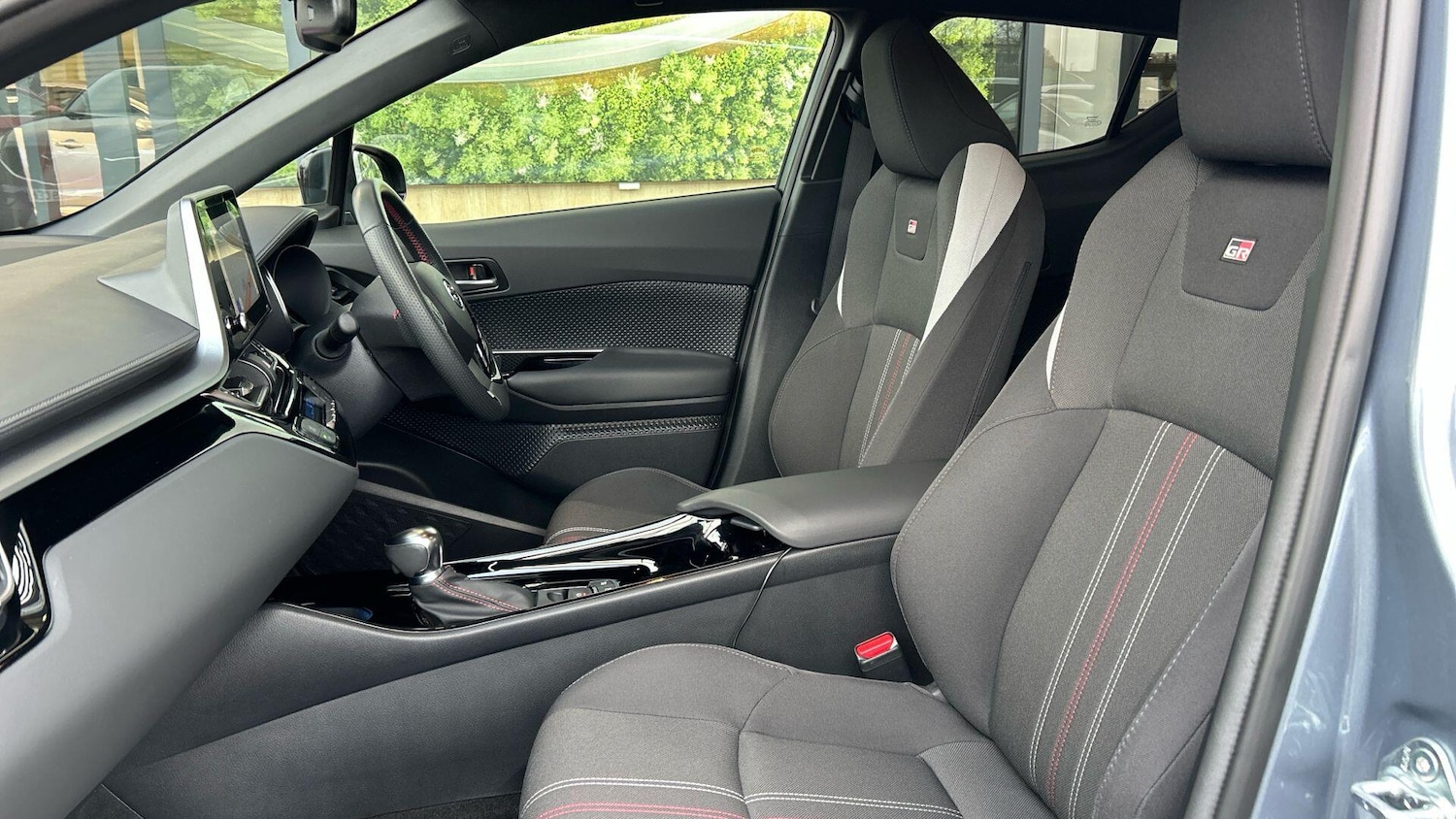 Used Toyota C-HR 2023 for sale - 76689929: Photo 14