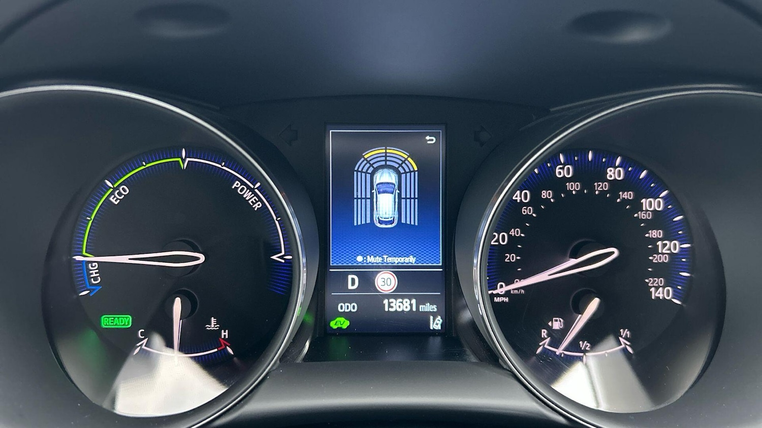 Used Toyota C-HR 2023 for sale - 76689929: Photo 24