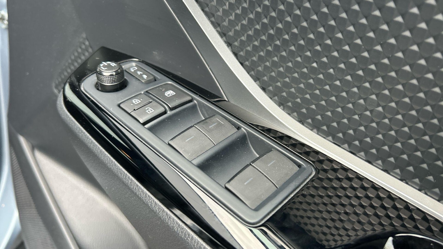 Used Toyota C-HR 2023 for sale - 76689929: Photo 37