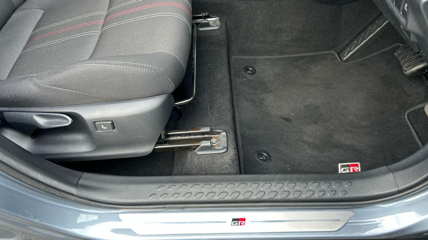 Used Toyota C-HR 2023 for sale - 76689929: Photo 39