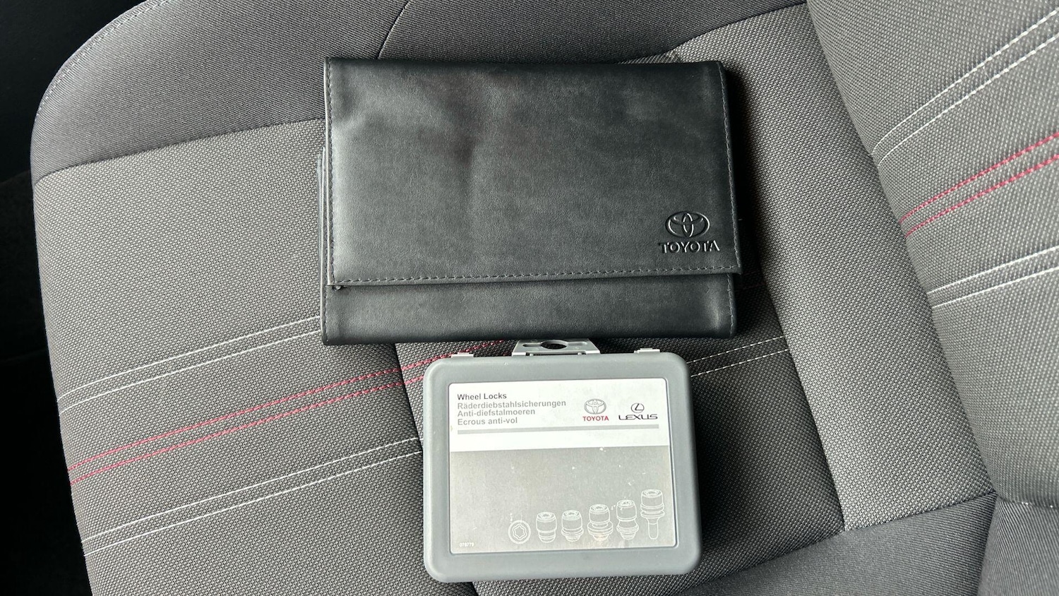 Used Toyota C-HR 2023 for sale - 76689929: Photo 42