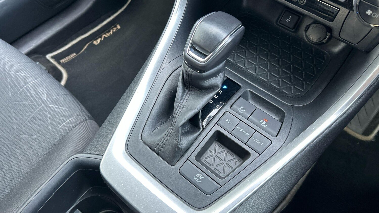 Used Toyota RAV4 2022 for sale - 78006459: Photo 32