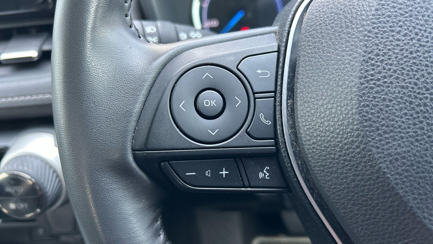 Used Toyota RAV4 2022 for sale - 78006459: Photo 34