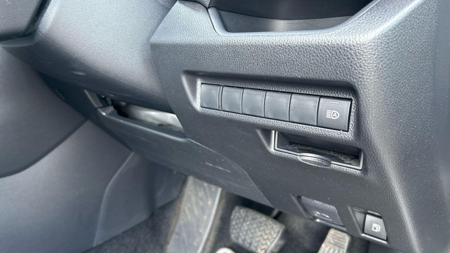 Used Toyota RAV4 2022 for sale - 78006459: Photo 39