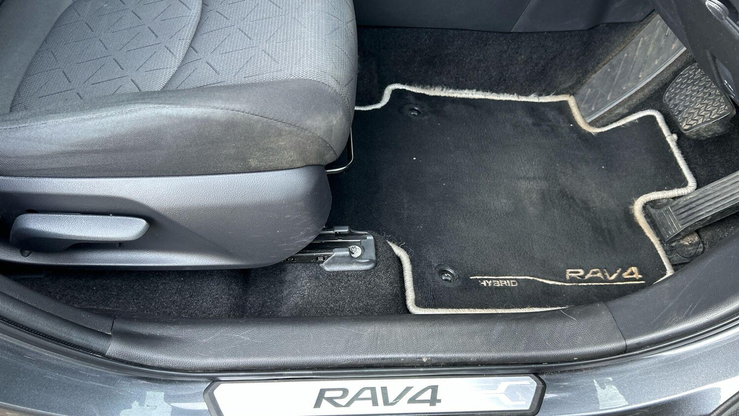 Used Toyota RAV4 2022 for sale - 78006459: Photo 40