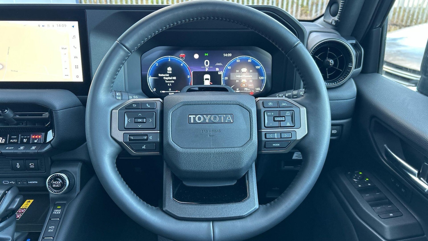 Used Toyota Land Cruiser for sale - 76729010: Photo 12