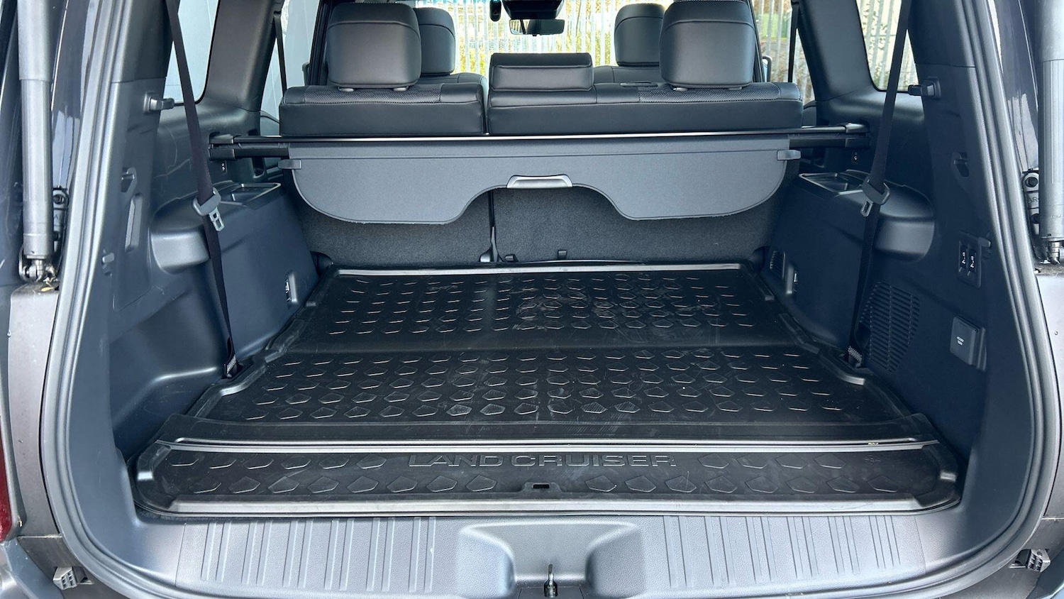 Used Toyota Land Cruiser for sale - 76729010: Photo 18