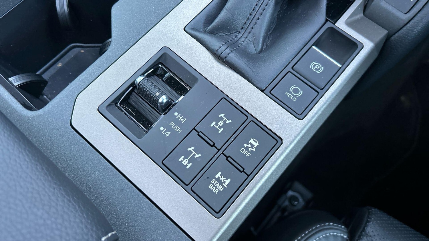 Used Toyota Land Cruiser for sale - 76729010: Photo 44