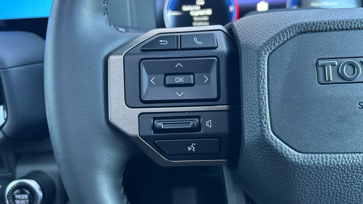 Used Toyota Land Cruiser for sale - 76729010: Photo 45