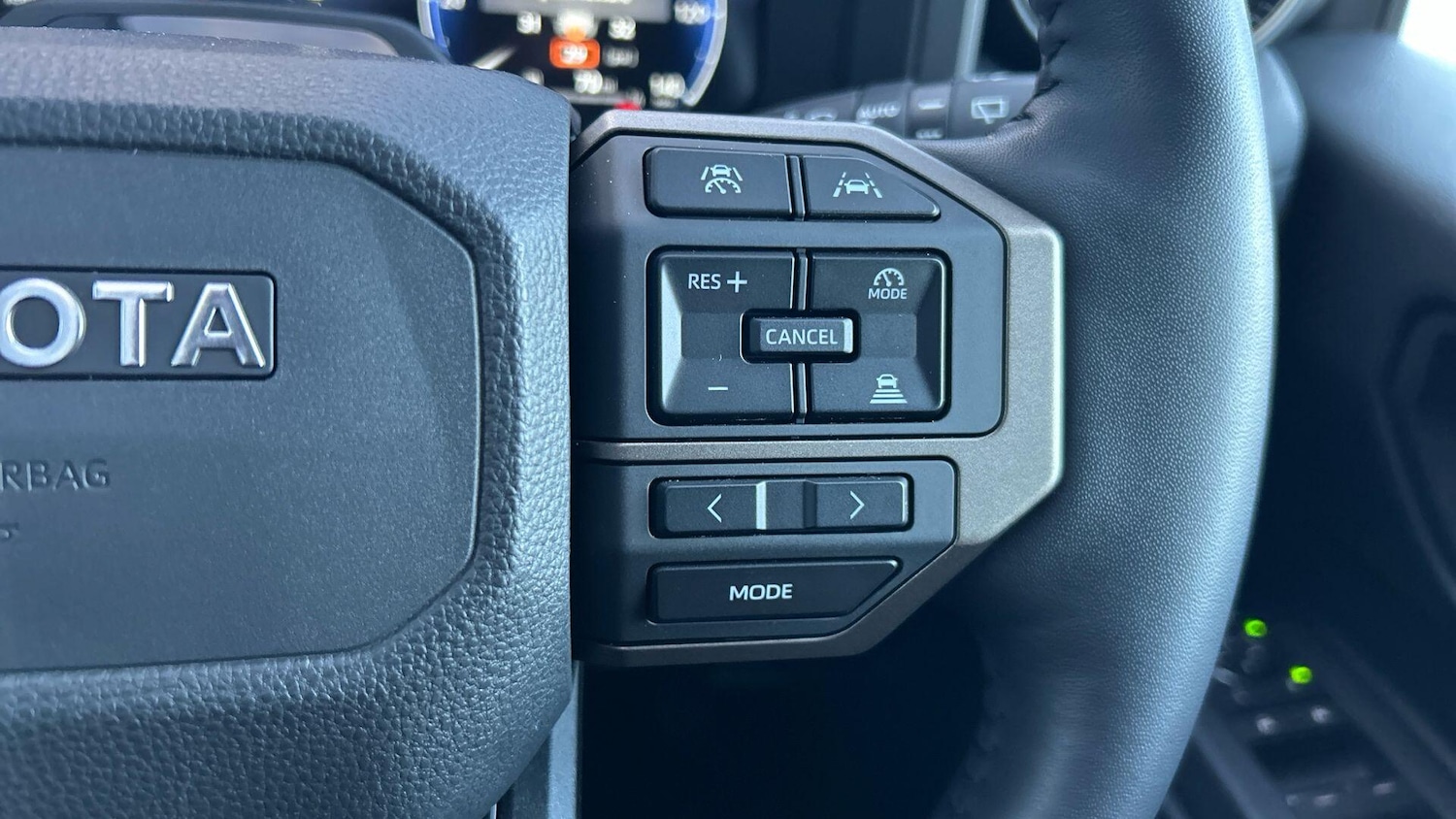 Used Toyota Land Cruiser for sale - 76729010: Photo 46