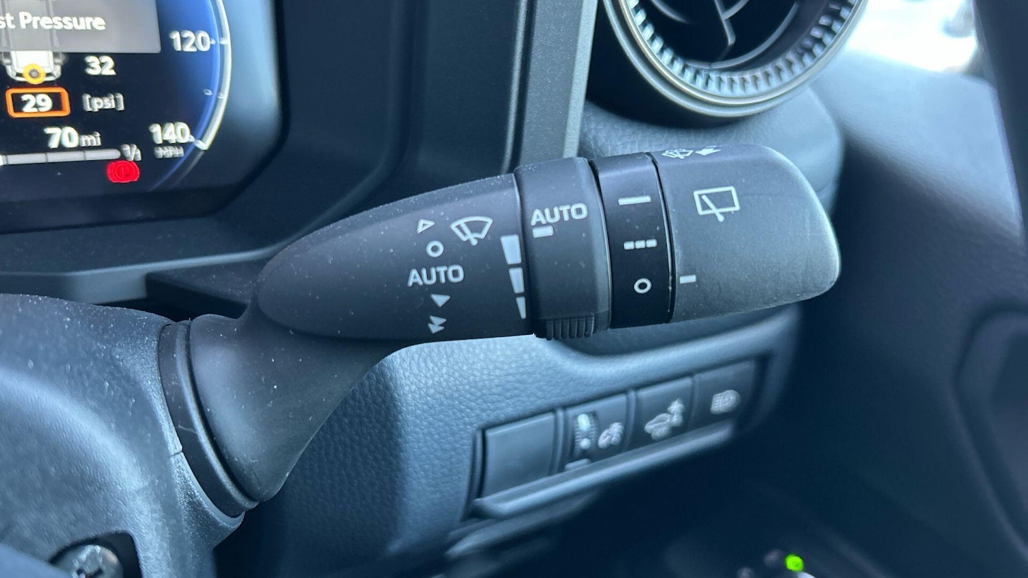 Used Toyota Land Cruiser for sale - 76729010: Photo 47