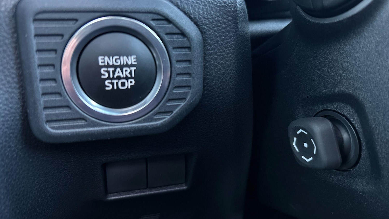 Used Toyota Land Cruiser for sale - 76729010: Photo 48