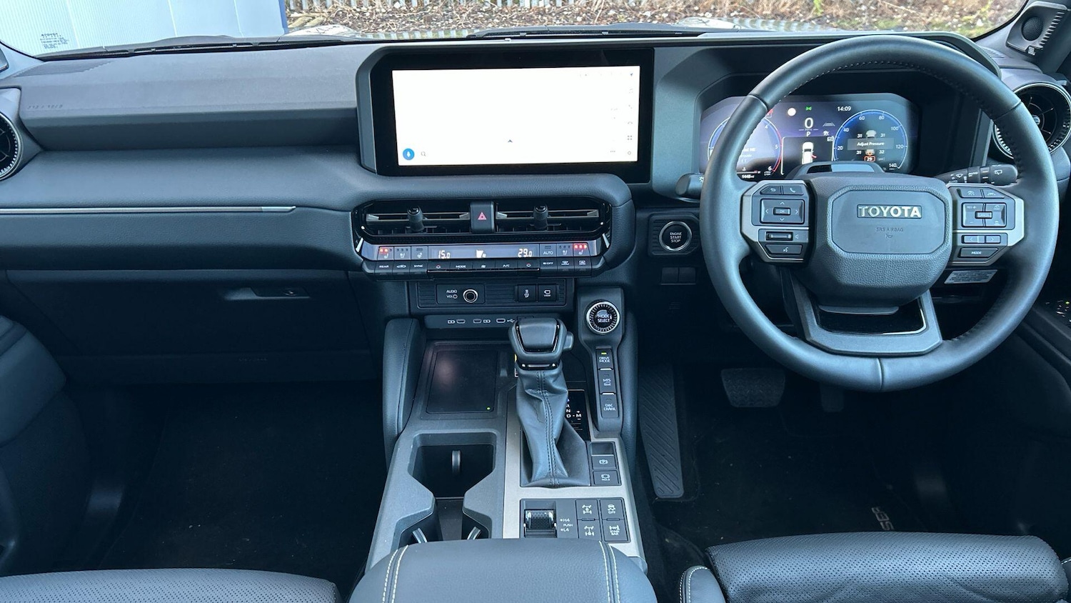 Used Toyota Land Cruiser for sale - 76729010: Photo 9