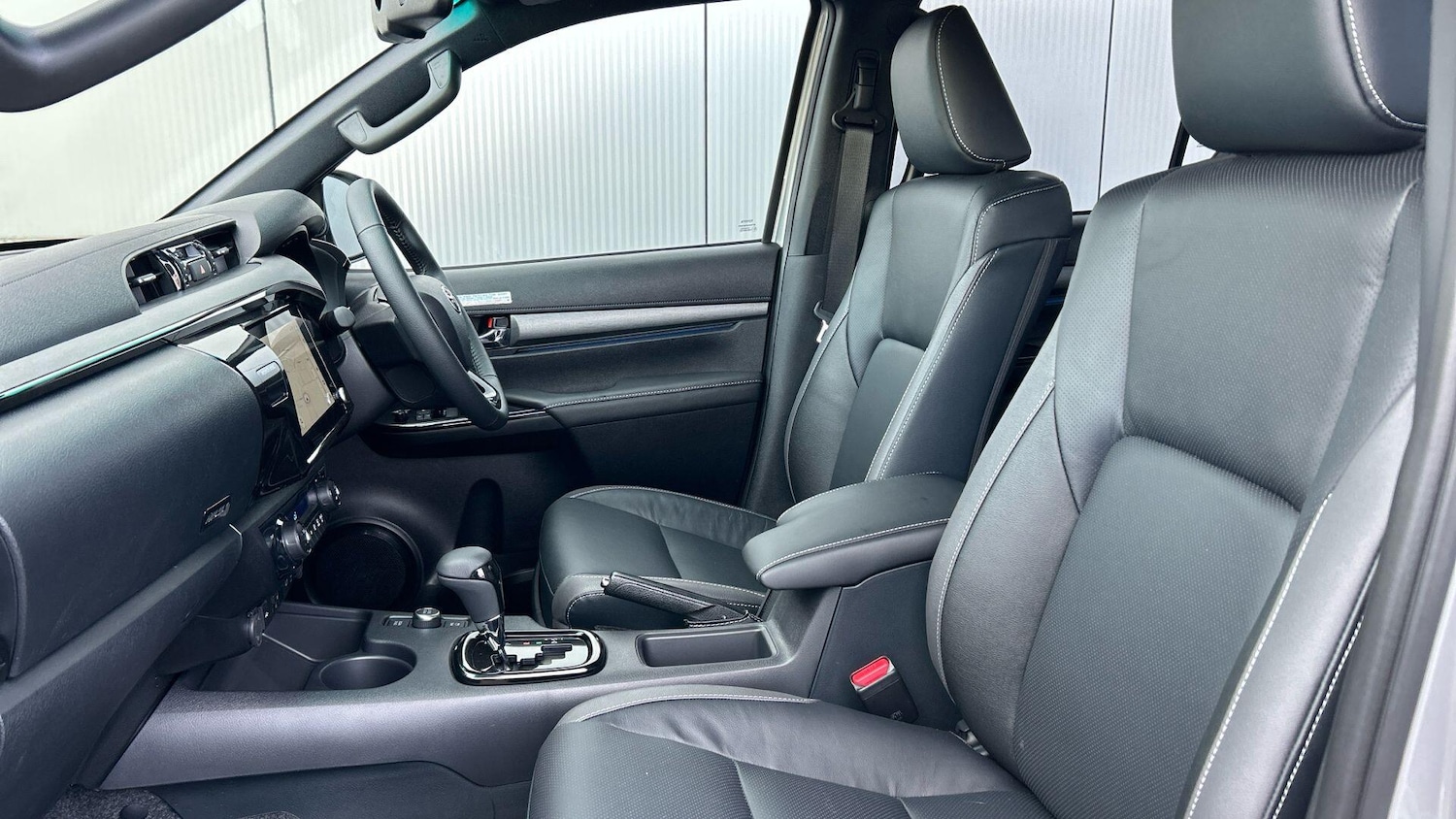 Used Toyota Hilux 2025 for sale - 77253826: Photo 14