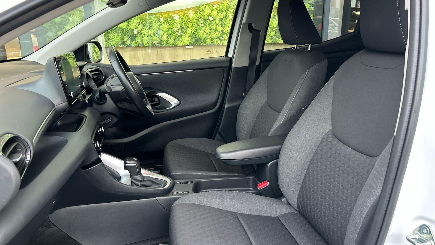 Used Toyota Yaris 2022 for sale - 76887206: Photo 14