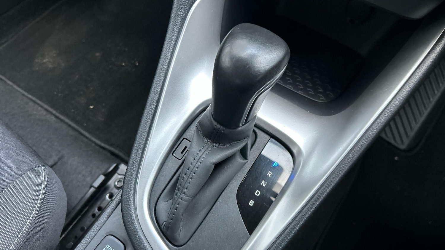 Used Toyota Yaris 2022 for sale - 76887206: Photo 31