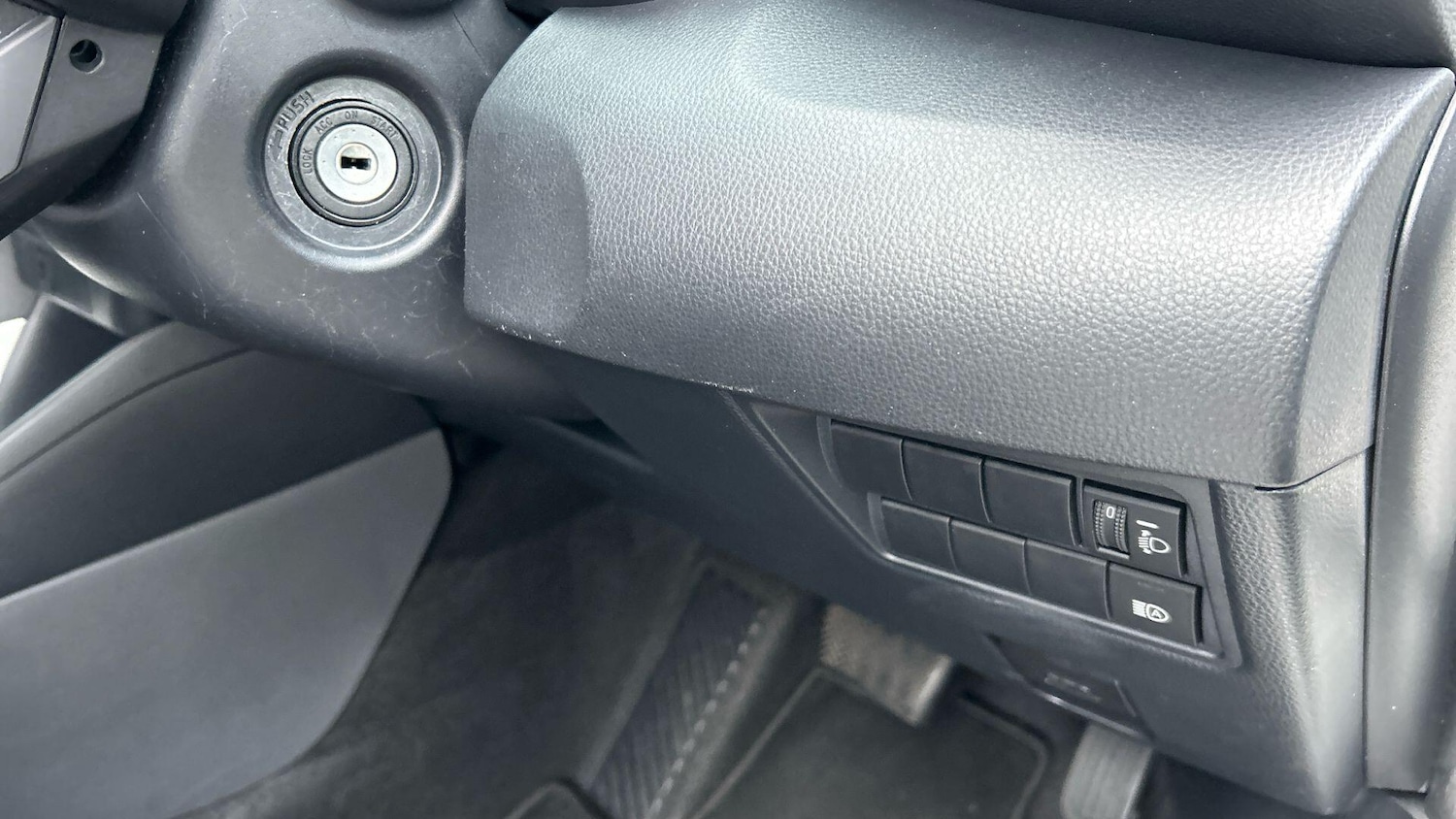 Used Toyota Yaris 2022 for sale - 76887206: Photo 34