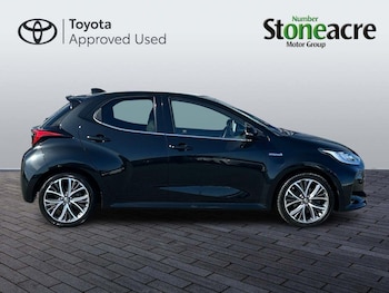 Used Toyota Yaris 2021 for sale - 78573988: Photo